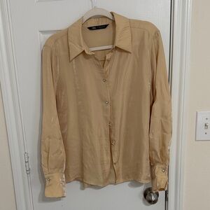Zara Women’s Light Beige Button-Down Shirt